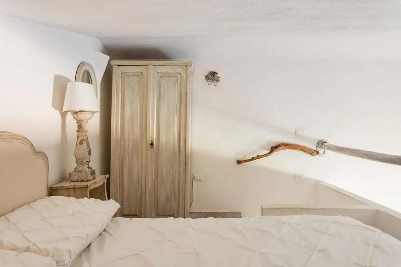 Romantico Appartamento Vista Mare Porto Pozzo Exterior foto